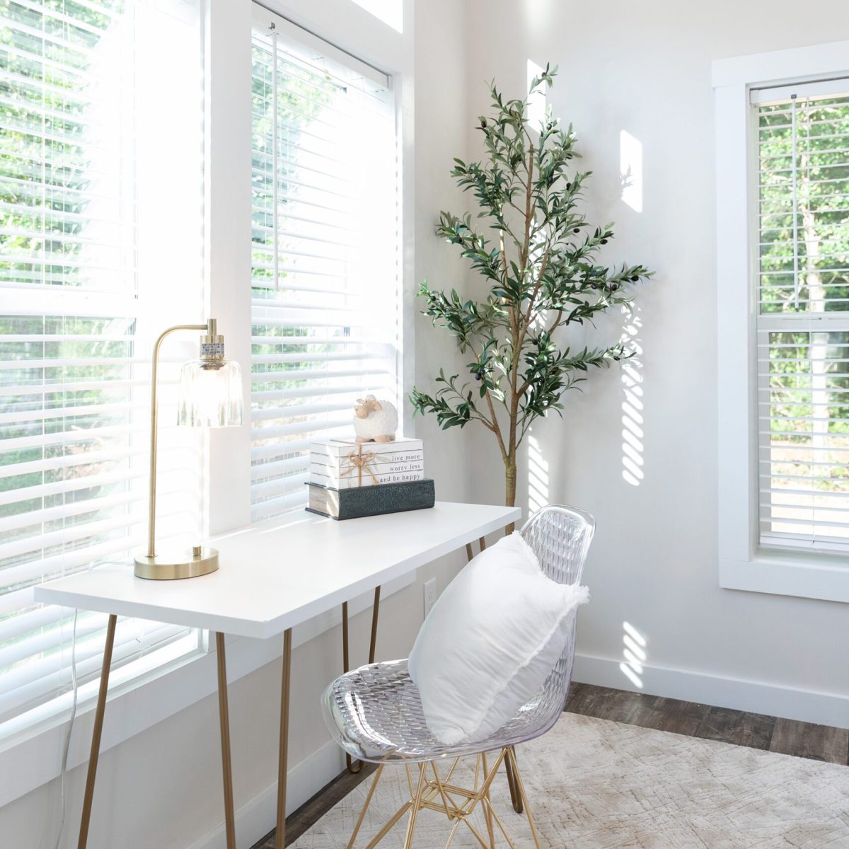 49LS-105_Chaba_Bedroom_Sept-2023_06_web-scaled